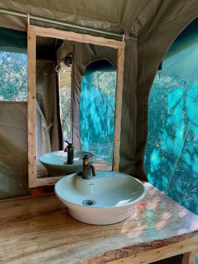 Luxury tent Echoes Of Eden: River Retreat Naivasha